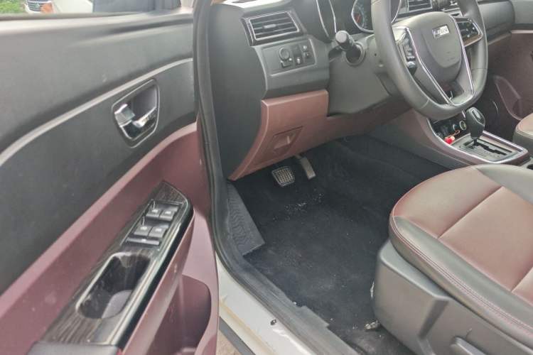 Used Lifan Auto Myway 2017 1.8L Automatic Luxury Model Driver Seat