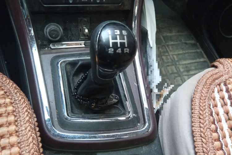 Used Lifan Auto Myway 2017 1.8L Manual Elite Model Gear Lever