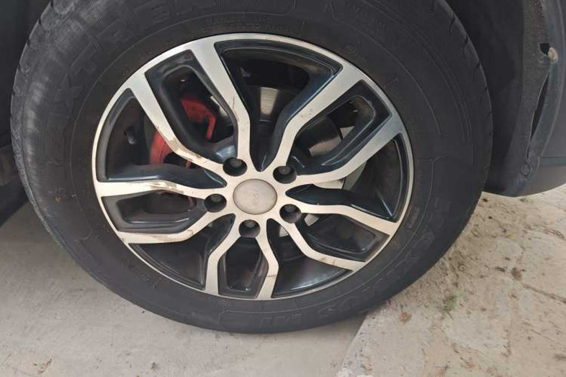 Used Lifan Auto Myway 2017 1.8L Manual Elite Model Right Front Wheel Hub