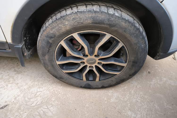 Used Lifan Auto Myway 2017 1.8L Manual Elite Model Right Front Wheel Hub