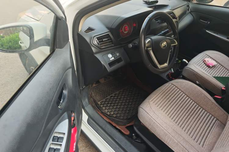 Used Lifan Auto X50 2014 1.5L Manual Elite Model Driver Seat