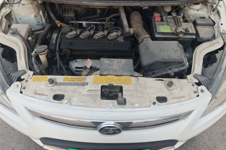 Used Lifan Auto X50 2014 1.5L Manual Elite Model Engine Bay