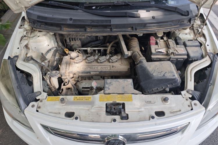 Used Lifan Auto X50 2014 1.5L Manual Elite Model Engine Bay