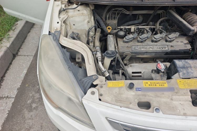 Used Lifan Auto X50 2014 1.5L Manual Elite Model Engine Bay Right