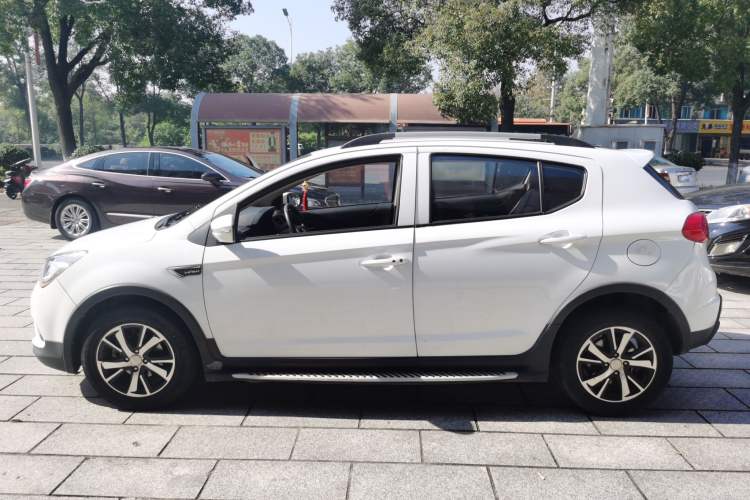 Used Lifan Auto X50 2014 1.5L CVT Elite Version Exterior 5
