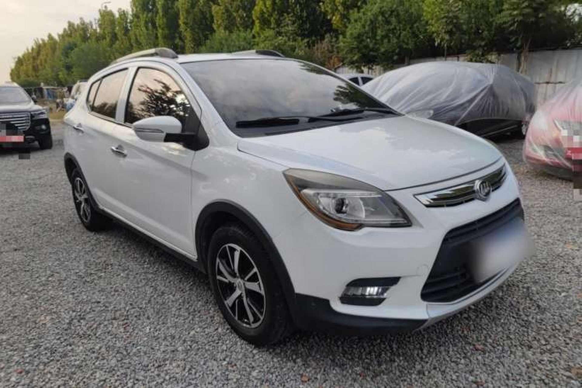 Used Lifan Auto X50 2014 1.5L Manual Luxury Model Front Right 45 Deg