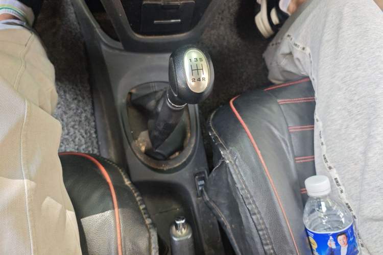 Used Lifan Auto X50 2014 1.5L Manual Elite Model Gear Lever