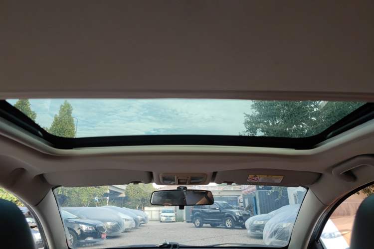 Used Lifan Auto X50 2014 1.5L Manual Luxury Model Headliner