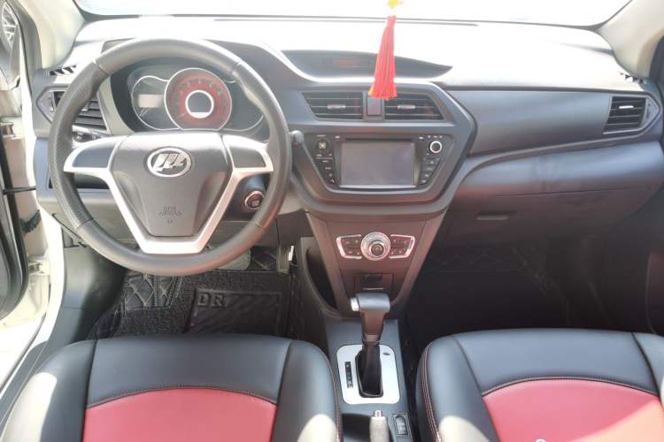 Used Lifan Auto X50 2014 1.5L CVT Elite Version Interior 3