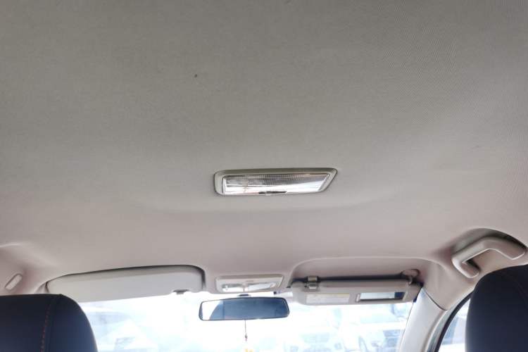 Used Lifan Auto X50 2014 1.5L CVT Elite Version Interior 6