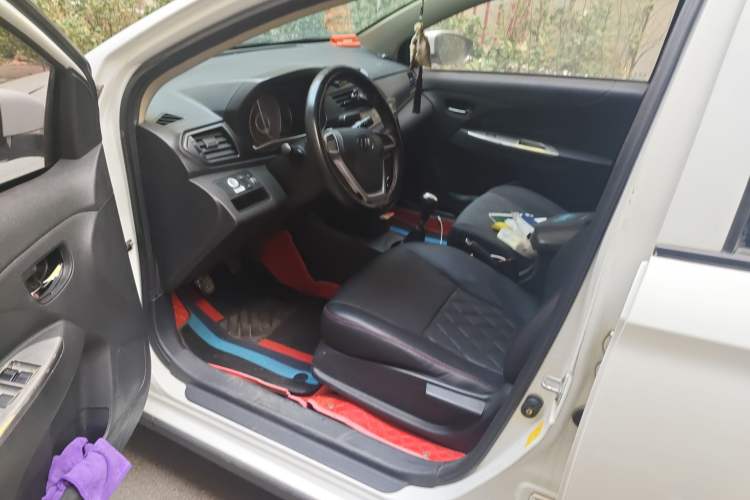 Used Lifan Auto X50 2014 1.5L Manual Elite Model Left Front Seat