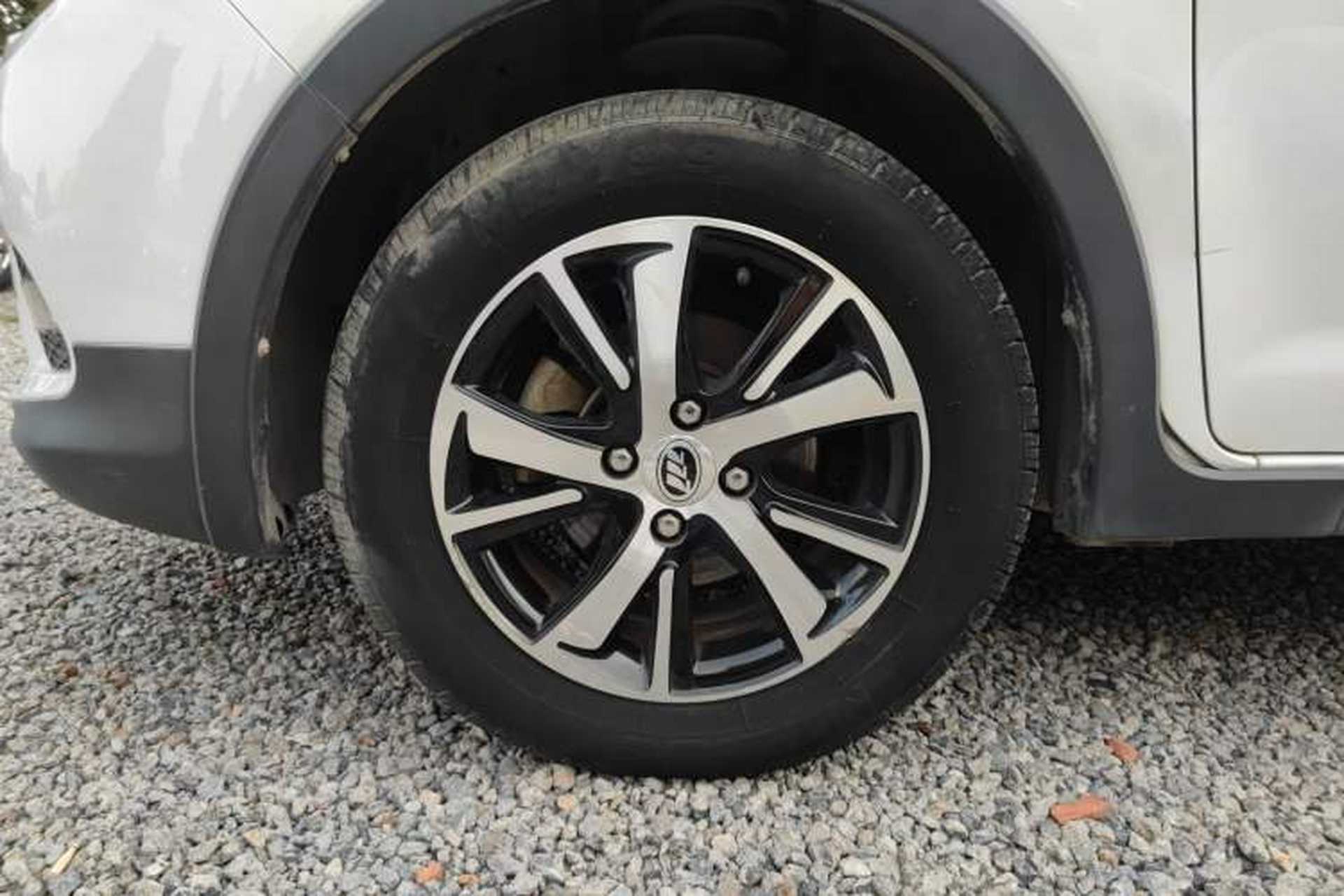 Used Lifan Auto X50 2014 1.5L Manual Luxury Model Left Front Wheel Hub