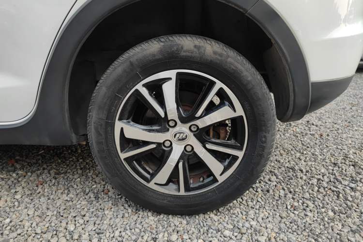 Used Lifan Auto X50 2014 1.5L Manual Luxury Model Left Rear Wheel Hub