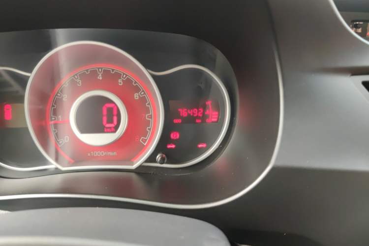 Used Lifan Auto X50 2014 1.5L Manual Luxury Model Odometer Close Up