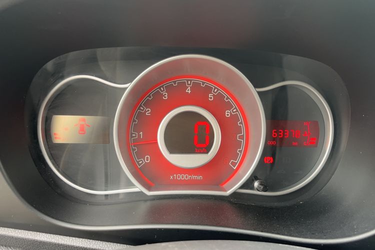 Used Lifan Auto X50 2014 1.5L Manual Elite Model Odometer Close Up