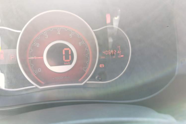 Used Lifan Auto X50 2014 1.5L CVT Elite Version Odometer Close Up