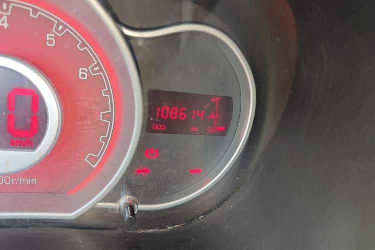 Used Lifan Auto X50 2014 1.5L Manual Elite Model Odometer Close Up