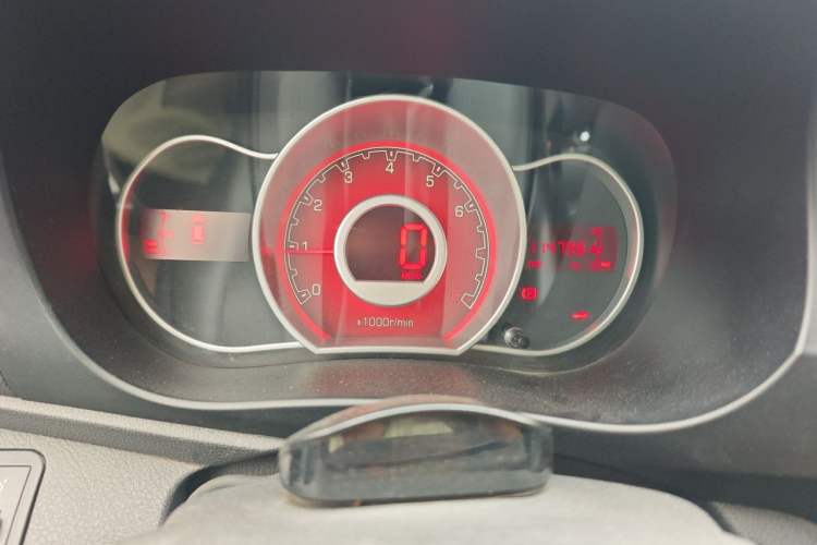 Used Lifan Auto X50 2014 1.5L Manual Elite Model Odometer Close Up