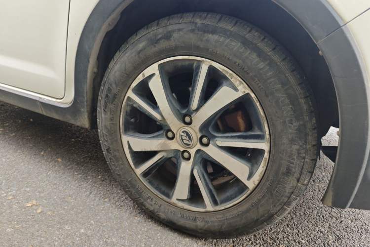 Used Lifan Auto X50 2014 1.5L Manual Elite Model Right Front Wheel Hub