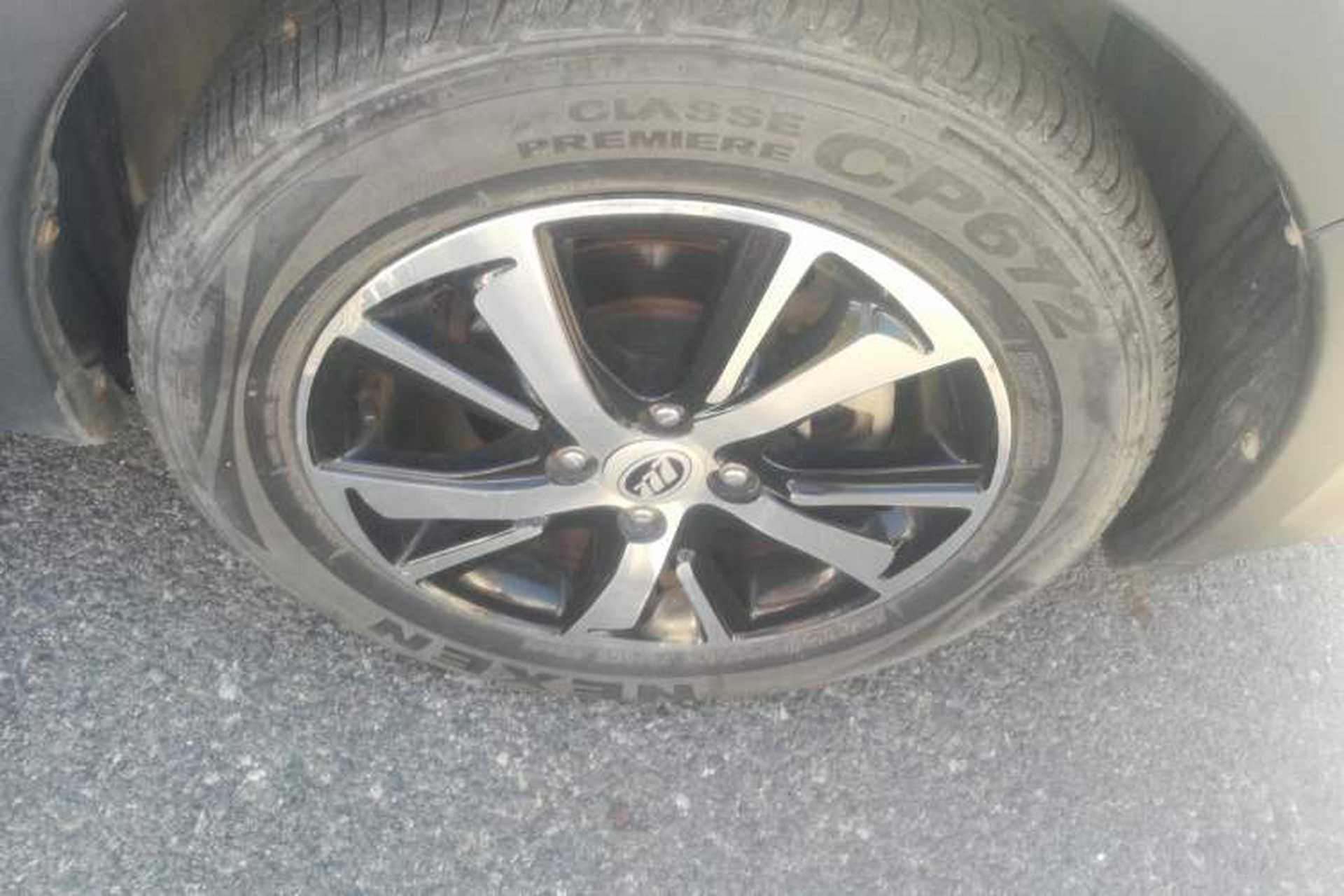 Used Lifan Auto X50 2014 1.5L Manual Elite Model Right Front Wheel Hub
