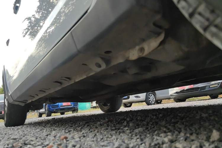 Used Lifan Auto X50 2014 1.5L Manual Luxury Model Right Side Sill
