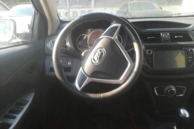 Used Lifan Auto X50 2014 1.5L Manual Elite Model Steering Wheel