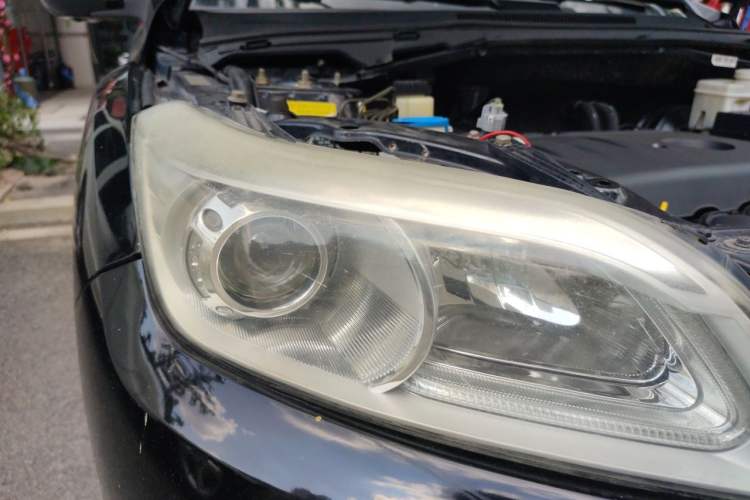 Used Lifan Auto X60 2011 1.8L Manual Luxury Model Right Front Headlight