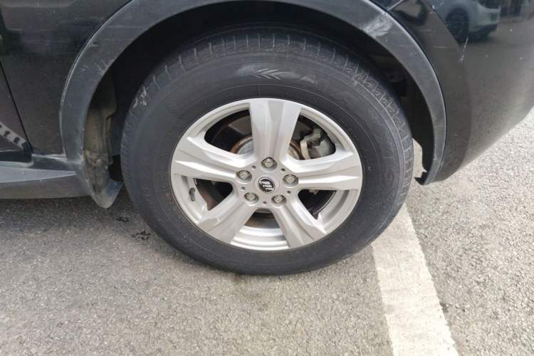Used Lifan Auto X60 2011 1.8L Manual Luxury Model Right Front Wheel Hub