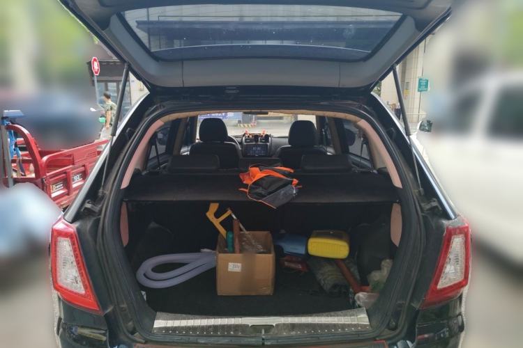 Used Lifan Auto X60 2011 1.8L Manual Luxury Model Trunk