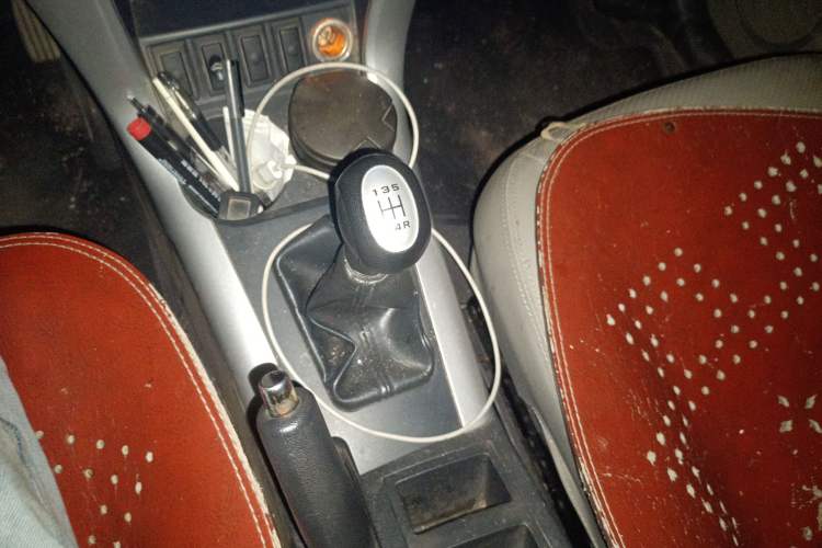 Used Lifan Auto X60 2011 1.8L Manual Comfort Version Gear Lever