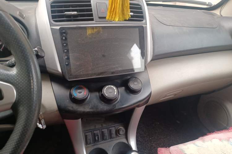 Used Lifan Auto X60 2012 Discovery Edition 1.8L Manual Luxury Model Audio And AC Panel
