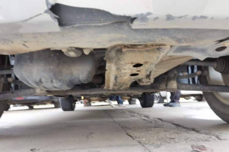 Used Lifan Auto X60 2012 Discovery Edition 1.8L Manual Comfort Model Chassis Front