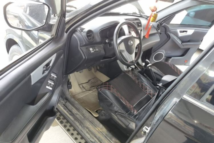 Used Lifan Auto X60 2012 Discovery Edition 1.8L Manual Comfort Model Driver Seat