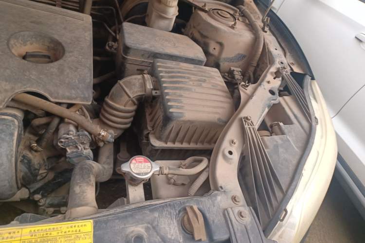 Used Lifan Auto X60 2012 Discovery Edition 1.8L Manual Luxury Model Engine Bay Left