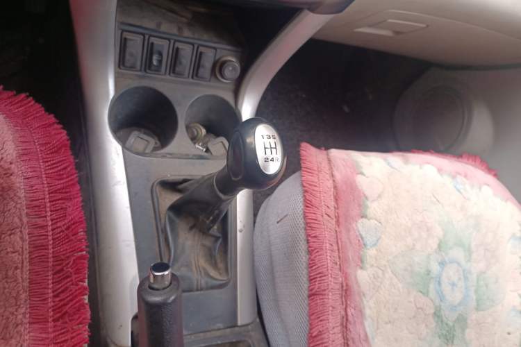 Used Lifan Auto X60 2012 Discovery Edition 1.8L Manual Luxury Model Gear Lever