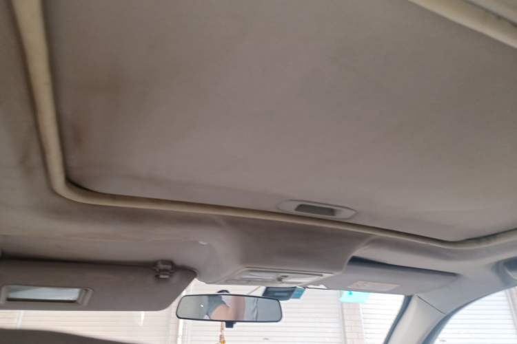 Used Lifan Auto X60 2012 Discovery Edition 1.8L Manual Luxury Model Headliner