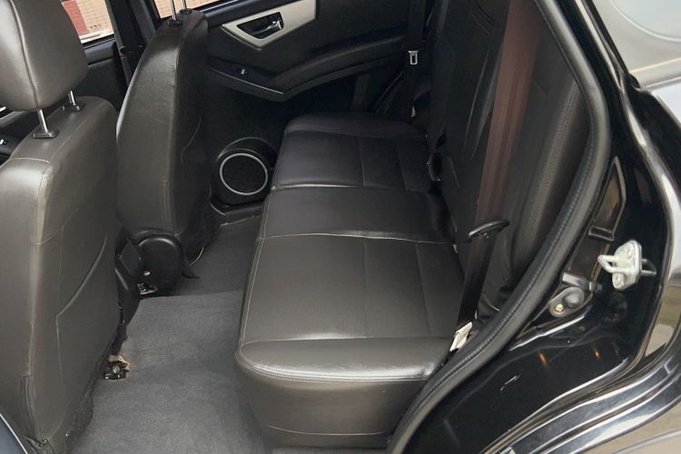Used Lifan Auto X60 2012 Discovery Edition 1.8L Manual Luxury Model Interior 1