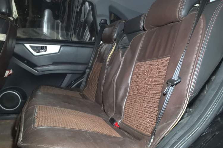 Used Lifan Auto X60 2012 Discovery Edition 1.8L Manual Luxury Model Left Rear Seat