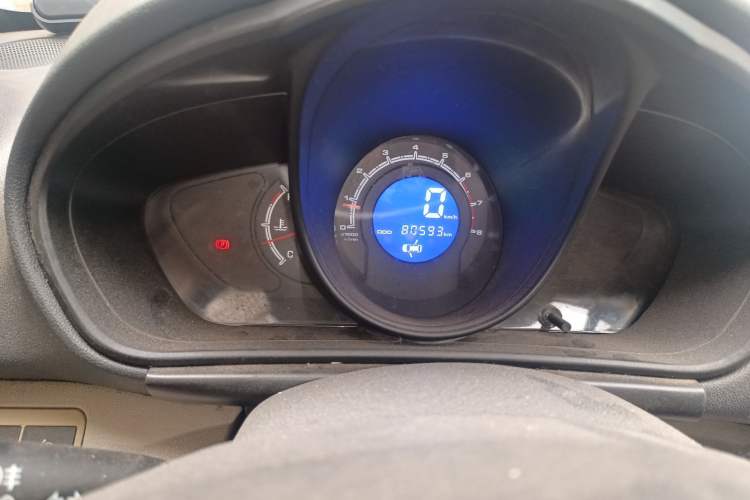 Used Lifan Auto X60 2012 Discovery Edition 1.8L Manual Luxury Model Odometer Close Up