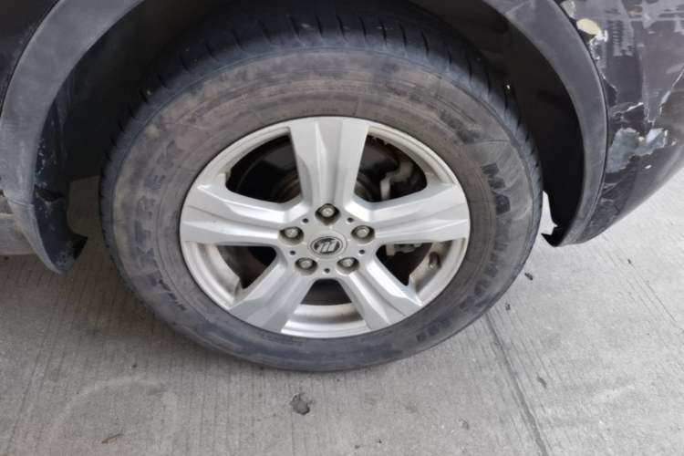 Used Lifan Auto X60 2012 Discovery Edition 1.8L Manual Comfort Model Right Front Wheel Hub