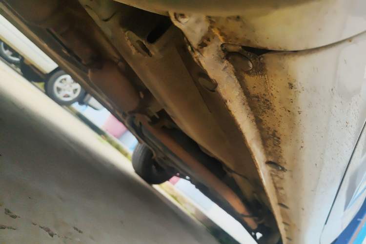 Used Lifan Auto X60 2012 Discovery Edition 1.8L Manual Luxury Model Chassis Front Left