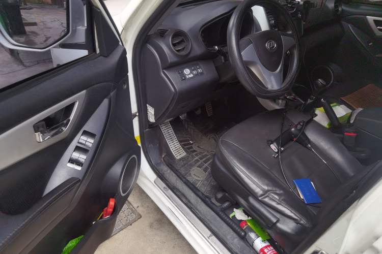 Used Lifan Auto X60 2012 Discovery Edition 1.8L Manual Comfort Model Driver Seat