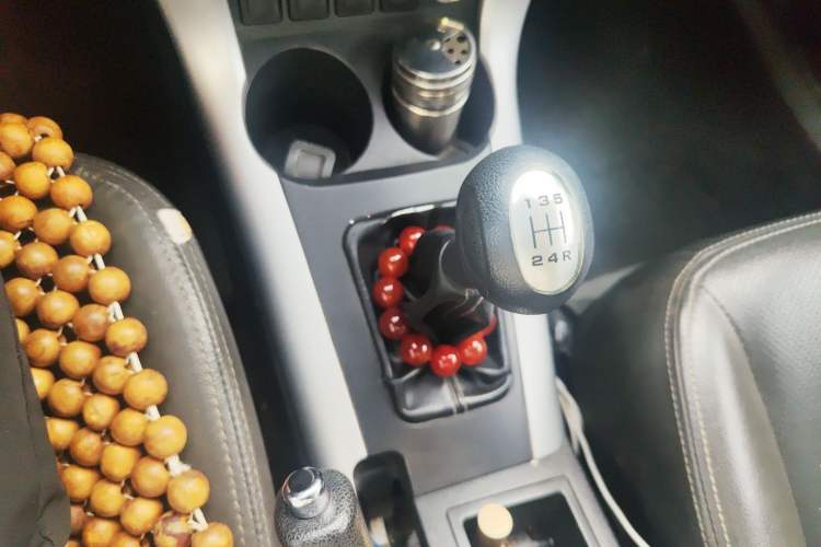 Used Lifan Auto X60 2012 Discovery Edition 1.8L Manual Luxury Model Gear Lever