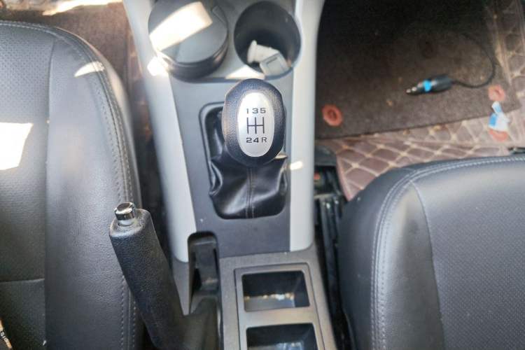 Used Lifan Auto X60 2012 Discovery Edition 1.8L Manual Comfort Model Gear Lever