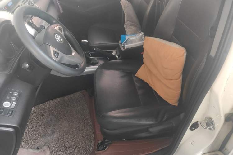 Used Lifan Auto X60 2012 Discovery Edition 1.8L Manual Luxury Model Left Front Seat