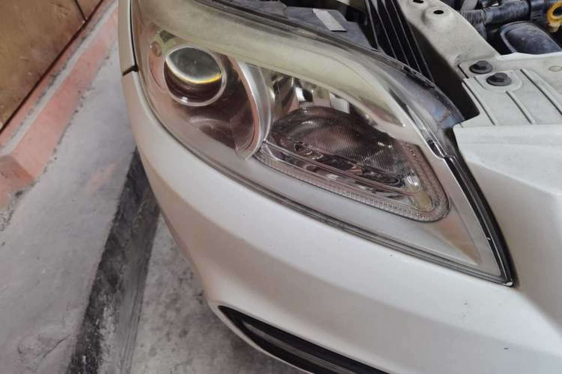 Used Lifan Auto X60 2012 Discovery Edition 1.8L Manual Comfort Model Right Front Headlight
