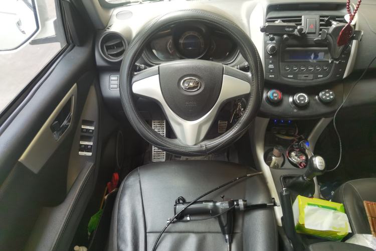 Used Lifan Auto X60 2012 Discovery Edition 1.8L Manual Comfort Model Steering Wheel