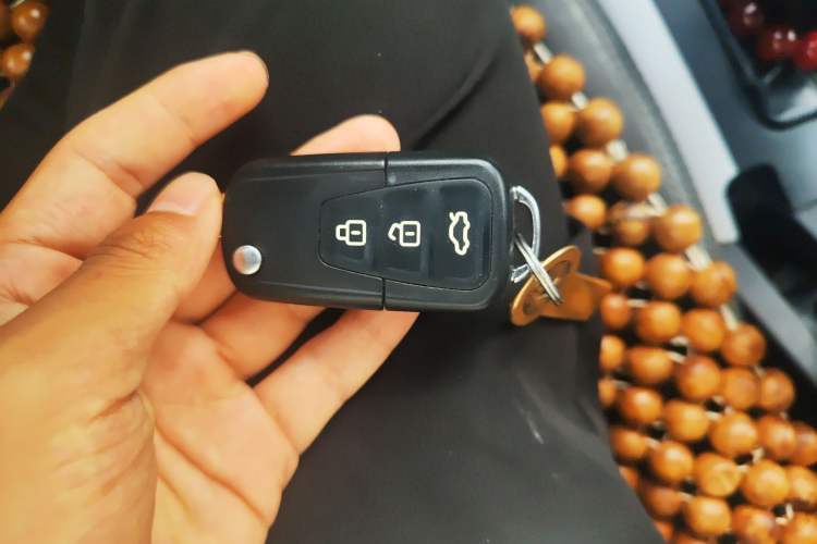 Used Lifan Auto X60 2012 Discovery Edition 1.8L Manual Luxury Model Vehicle Key