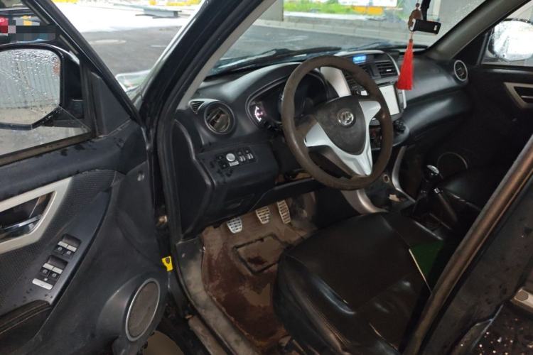 Used Lifan Auto X60 2013 1.8L Manual Champion Edition Driver Seat