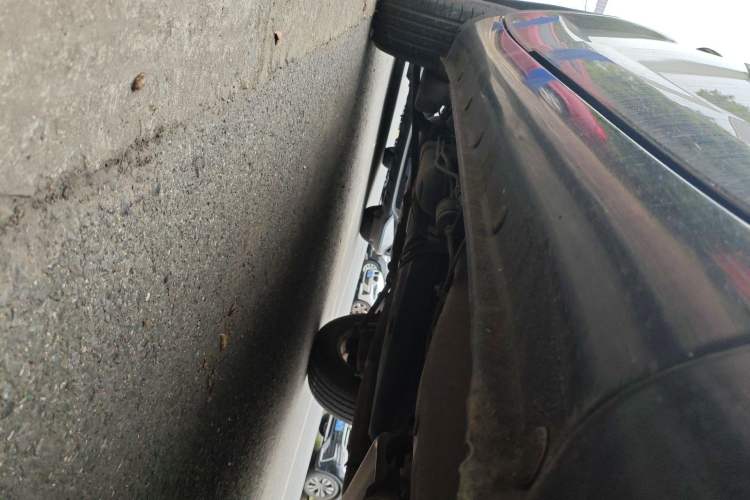 Used Lifan Auto X60 2015 1.8L Manual Comfort Model China V Standard Chassis Front Right